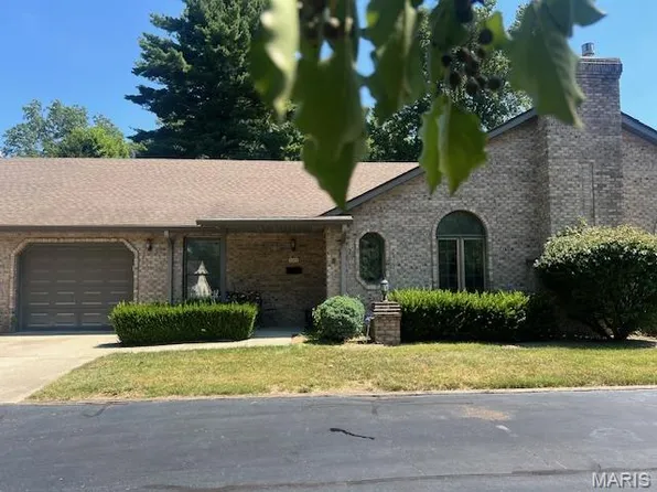 1828 West Blvd APT B, Belleville, IL 62221