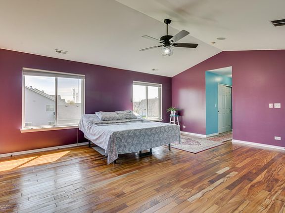 4th image of 127 Bennington Ln