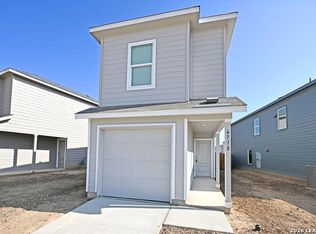 6718 Marble Rdg, Elmendorf, TX 78112