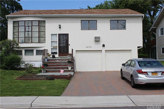 1st image of 3472 Harold St
