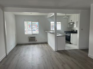 15484 Moorpark St, Sherman Oaks, CA 91403