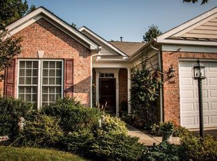 308 Foxleigh Dr, Hanover, PA 17331