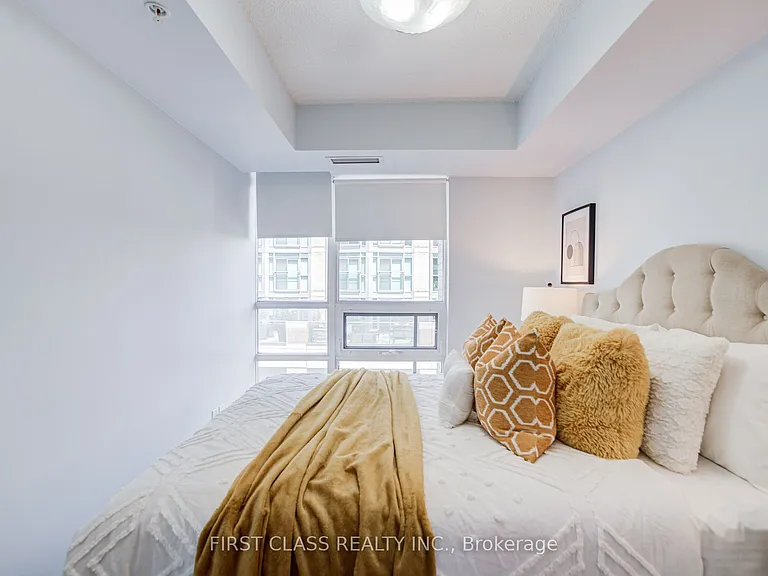 68 Abell St #527 — Photo 12