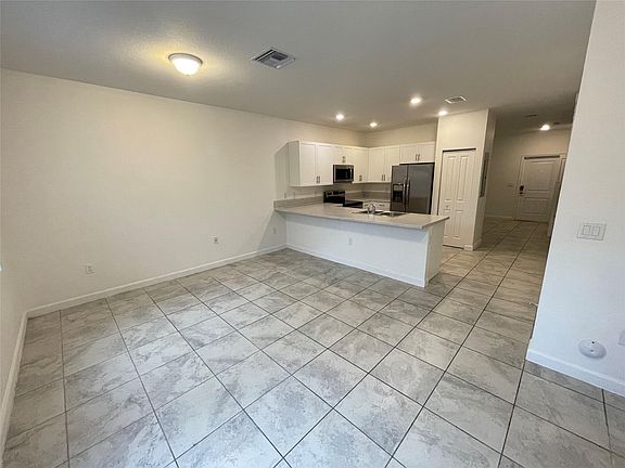 3rd image of 406 NE 208th Terrace #406