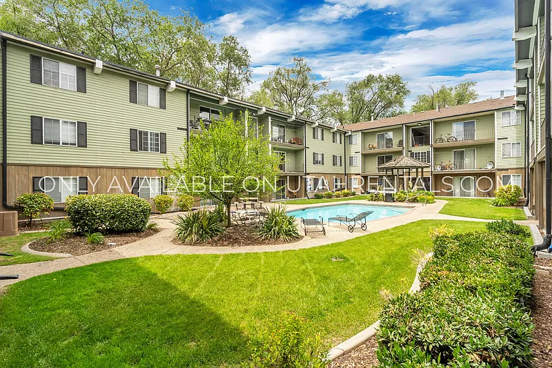 1 bed, 1.0 bath, 1344 sqft, $480 — Photo 3