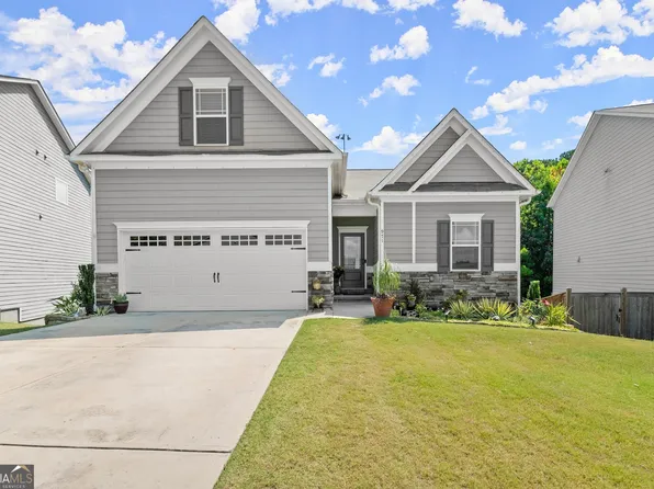 971 Blind Brook Cir, Hoschton, GA 30548