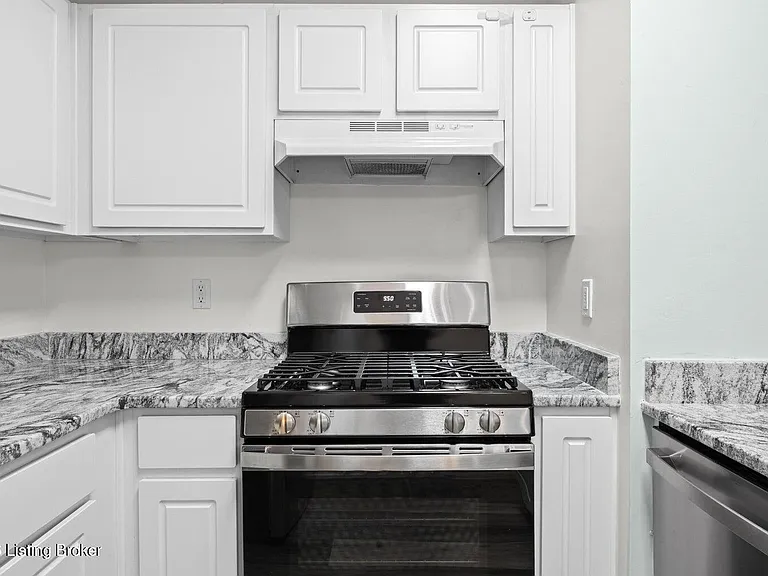 13202 Prospect Glen Way — Photo 11
