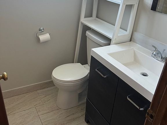 3rd image of 5688 N Elston Ave #2
