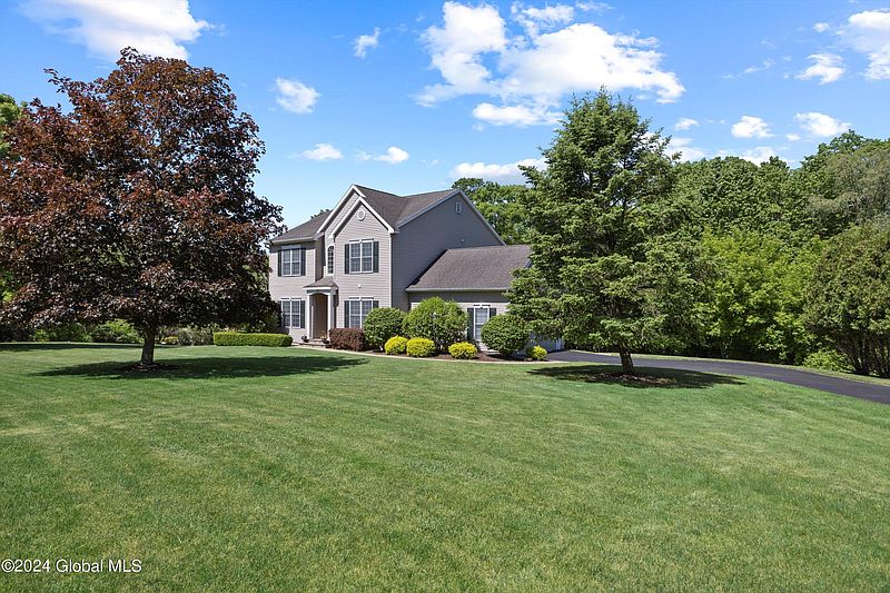 2nd image of 16 Deerfield Court