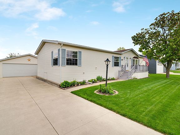 2nd image of 5412 Cypress Ln