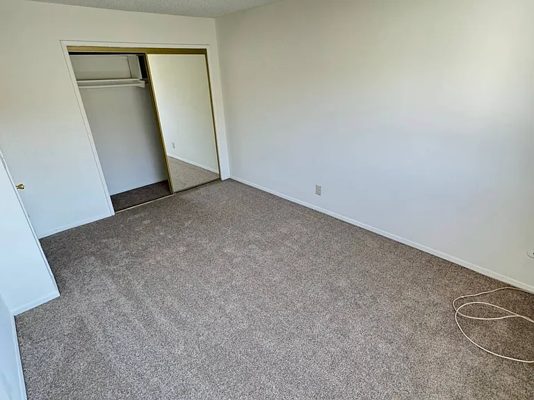 730 S Chapel Ave — Photo 10