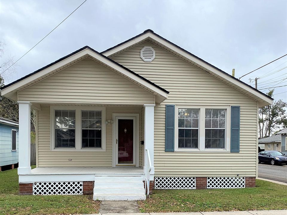 1st image of 523 Julia St