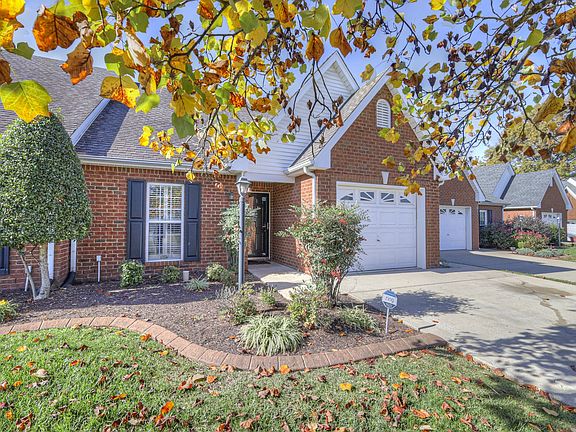2nd image of 2558 Shinnecock Ct