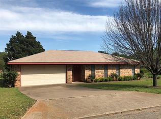 309 Woodlawn Dr, Keene, TX 76059