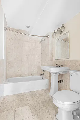 Sold by BLU Real Estate | media 10