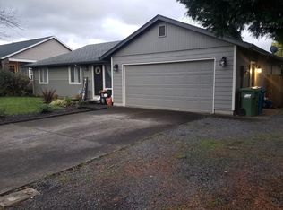 1088 Hermanson St, Woodburn, OR 97071