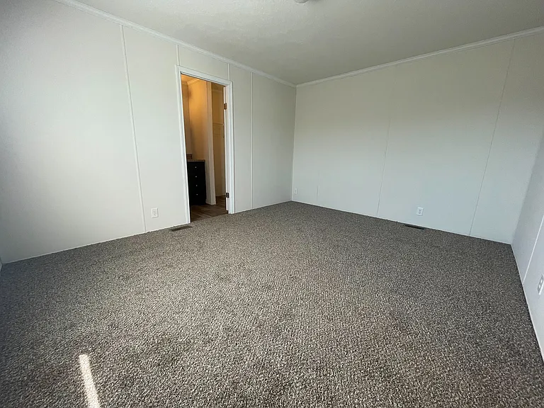 38000 Le Chateau Blvd #521 — Photo 14