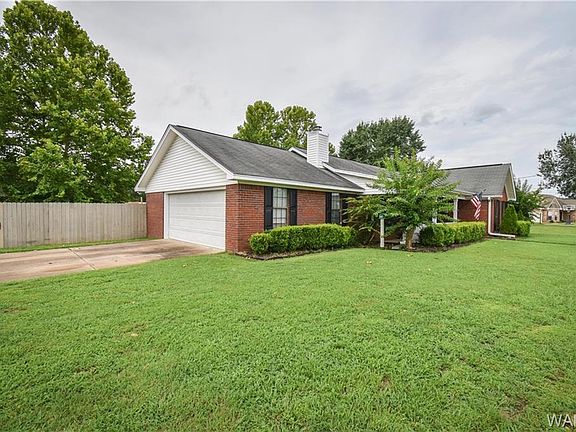 4th image of 4001 Green Brook Dr