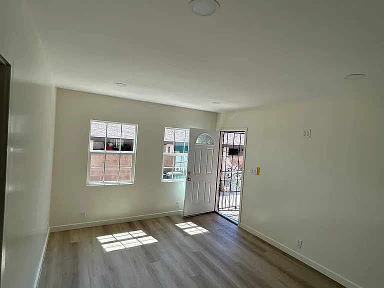 1772 E 92nd St #3 — Photo 1