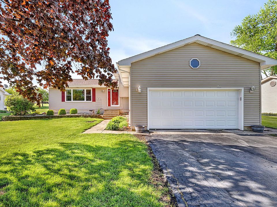 1st image of 2062 W Garden Dr