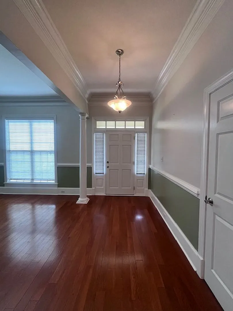 Beautiful home in Arbor Run S/D — Photo 2