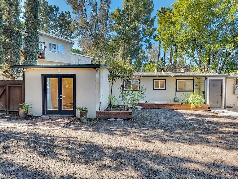 5338 Campo Rd — Photo 22