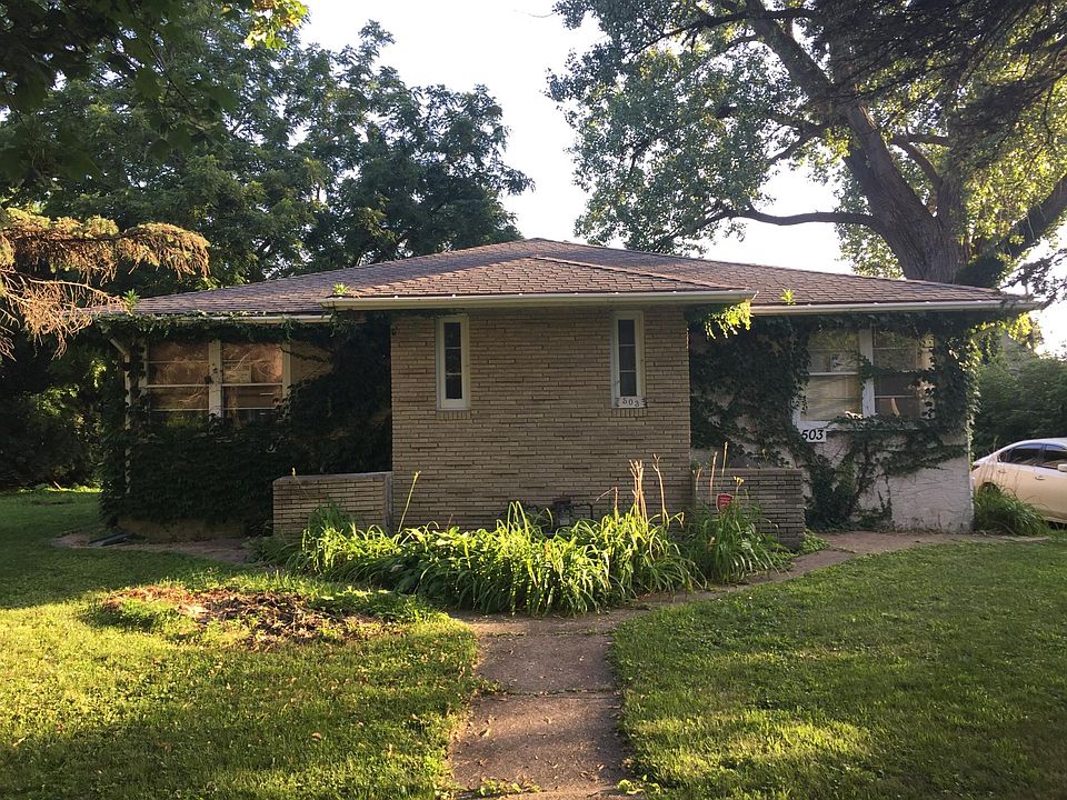 1st image of 501 Desnoyer Ave