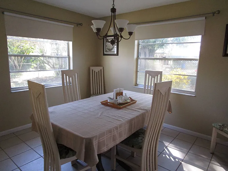 2641 Greenacre Dr — Photo 8