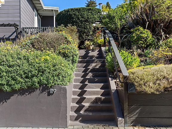 2nd image of 1119 Miller Ave