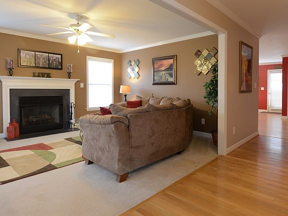 4th image of 1315 Bridgton Place Ct