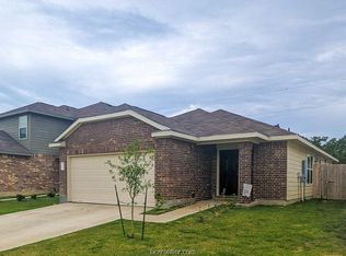 2012 Oakwood Forest Dr, Bryan, TX 77803