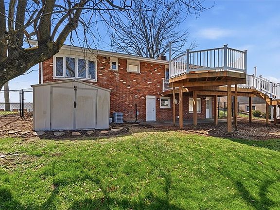 5th image of 611 Longvue Dr