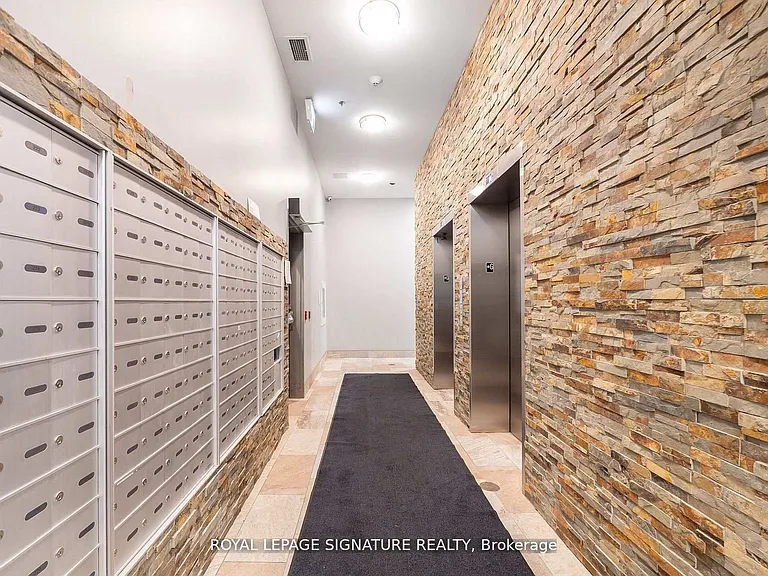 308 Lester St #431 — Photo 5