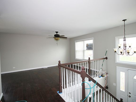 3rd image of 209 N Lancaster Dr
