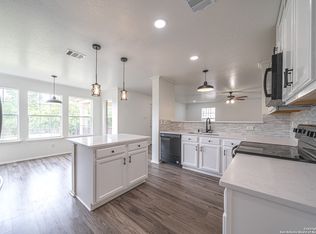 6748 Wayman Rdg, Live Oak, TX 78233