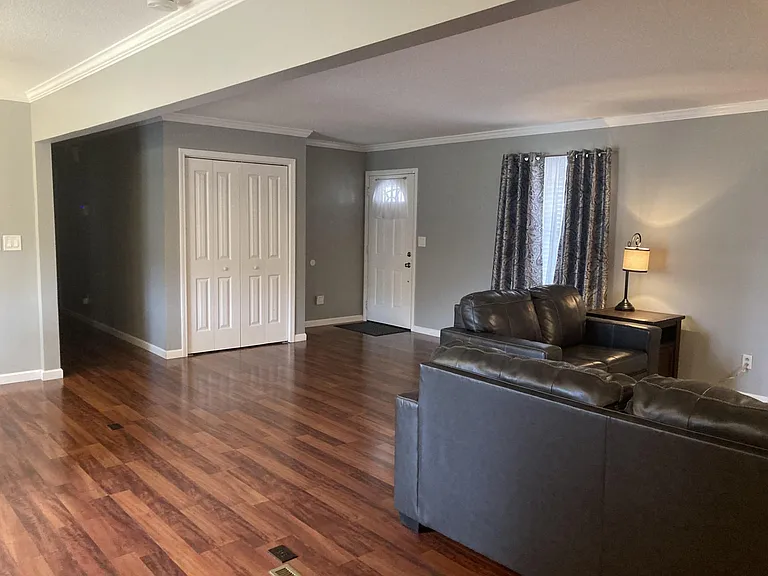 3504 Vicki St — Photo 5