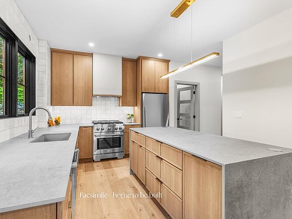 3rd image of 208-1 Carley Road