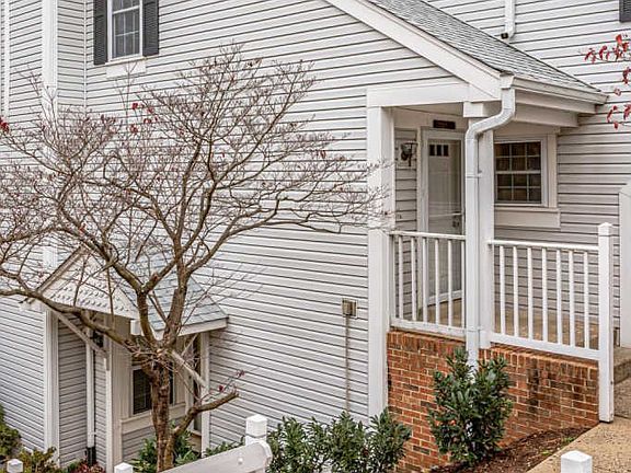 2nd image of 2911F S Woodley St #6