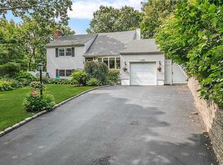 3 Layne Way, Northport, NY 11768