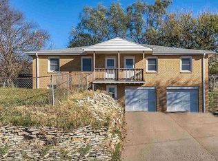 5801 S 50th St, Omaha, NE 68117