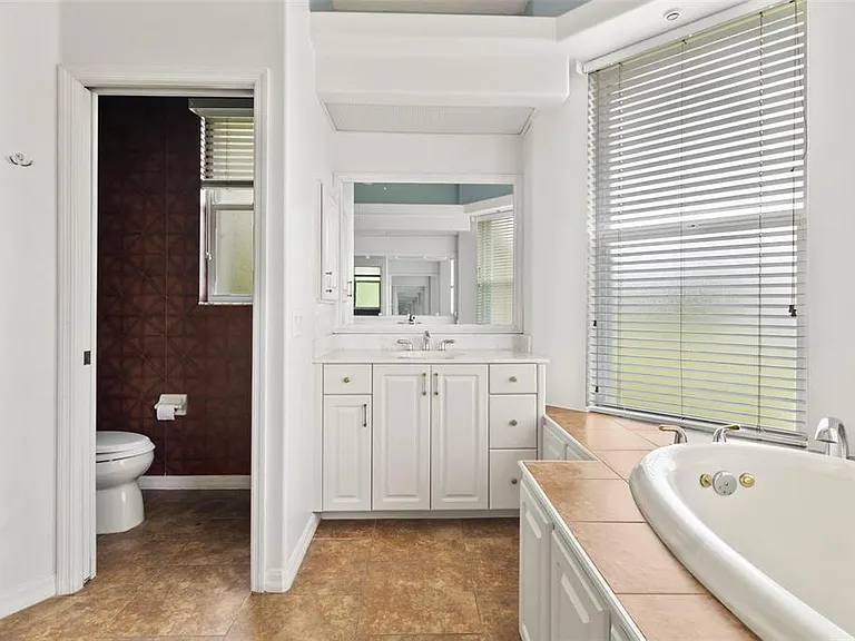 281 Hallcrest Ter — Photo 20