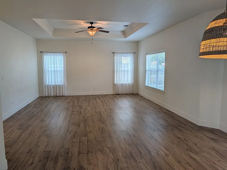 1500 Darlene Dr — Photo 4