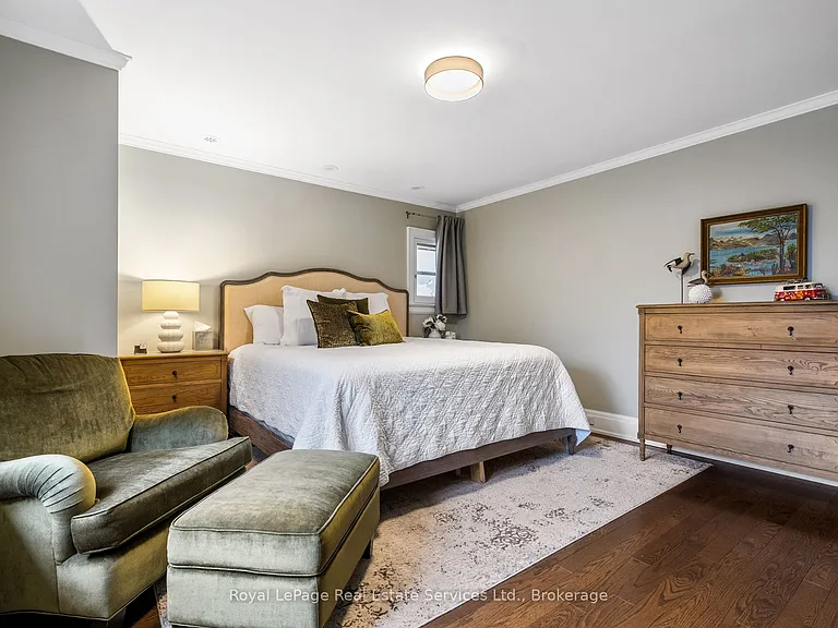 28 Thompson Ave — Photo 27