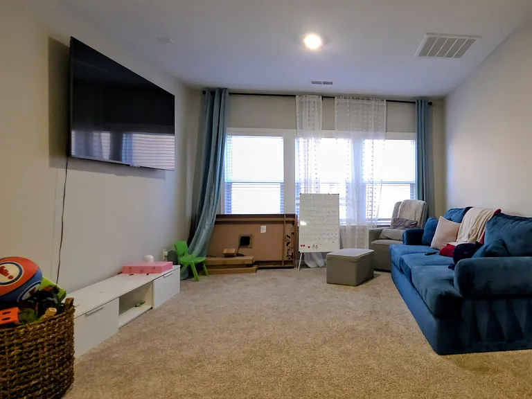 194 Winterberry St — Photo 10
