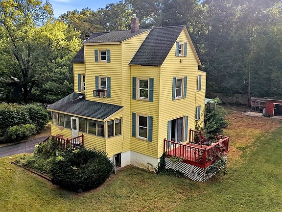 2nd image of 11 Martintown Rd