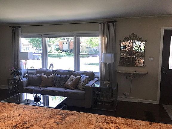 3rd image of 332 W Cheryl Ln