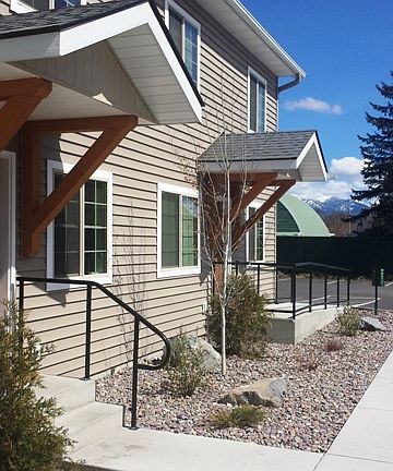 3rd image of 215 Spruce Rd #B