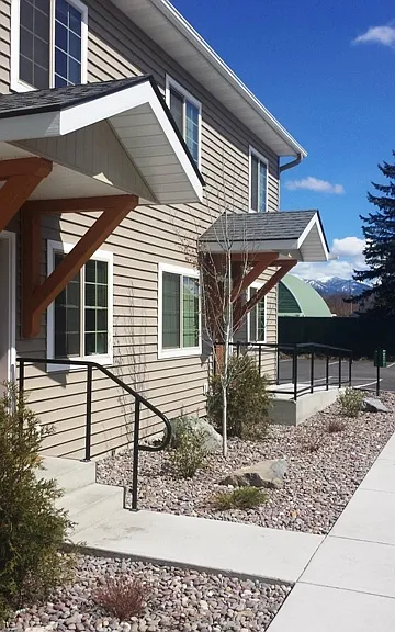 215 Spruce Rd — Photo 3