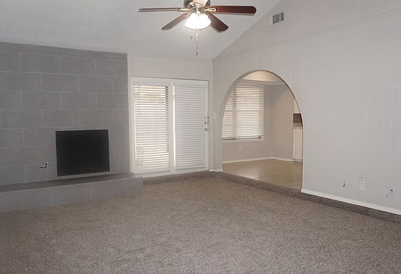 2nd image of 2308 Warwick Ct