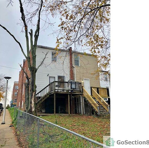 2nd image of 2001 E 30th St